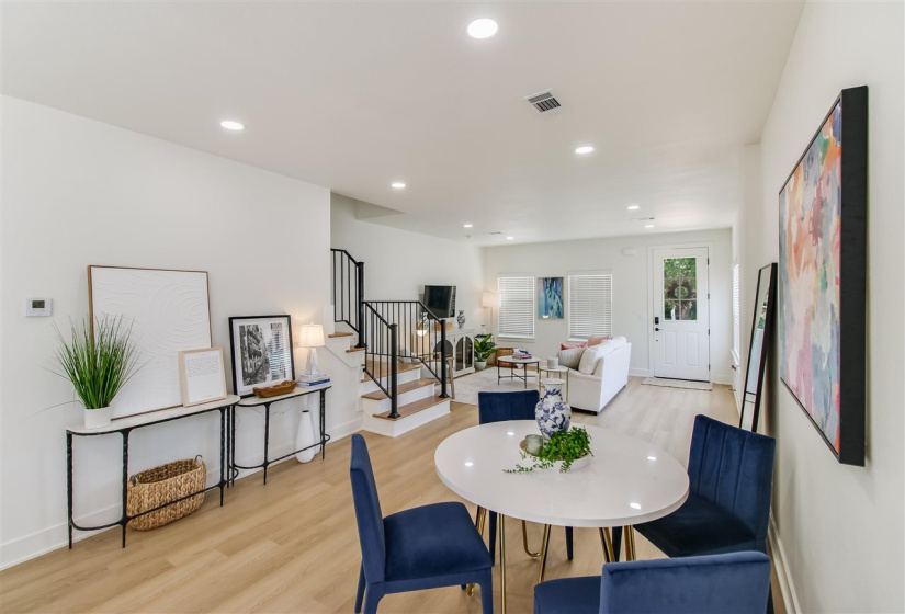 4 Bedrooms Bedrooms, ,4 BathroomsBathrooms,Residential,Condominium/townhouse,Husband,2,131737
