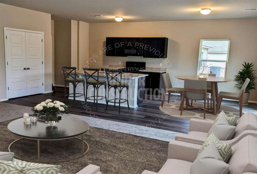 4 Bedrooms Bedrooms, ,2 BathroomsBathrooms,Residential,Single Family,Ravine,1,131740