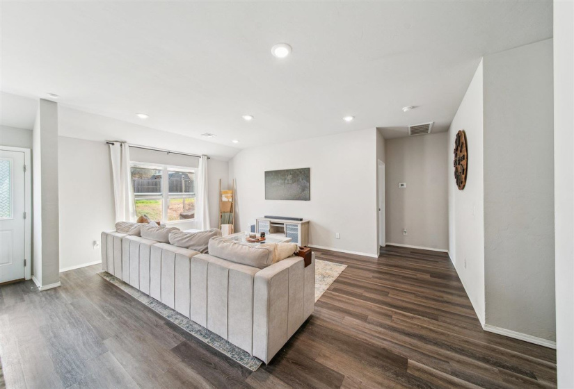 4 Bedrooms Bedrooms, ,2 BathroomsBathrooms,Residential,Single Family,Franklin,1,131741