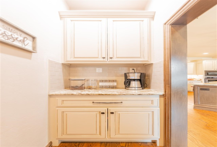 3 Bedrooms Bedrooms, ,2 BathroomsBathrooms,Residential,Single Family,3310,1,131750