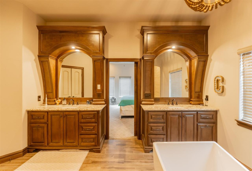 3 Bedrooms Bedrooms, ,2 BathroomsBathrooms,Residential,Single Family,3310,1,131750