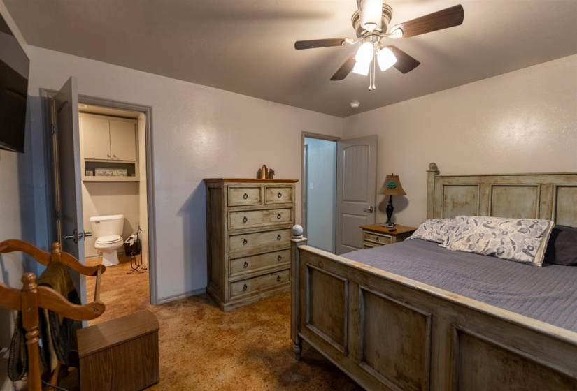 3 Bedrooms Bedrooms, ,2 BathroomsBathrooms,Residential,Single Family,3310,1,131750