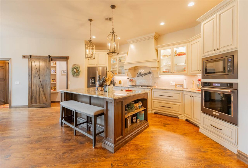 3 Bedrooms Bedrooms, ,2 BathroomsBathrooms,Residential,Single Family,3310,1,131750