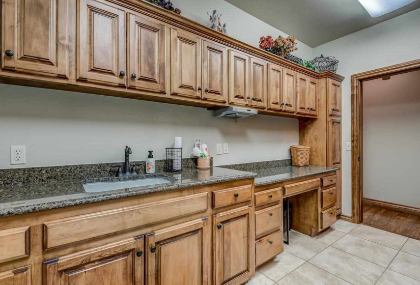 4 Bedrooms Bedrooms, ,3 BathroomsBathrooms,Residential,Single Family,Scissortail,2,131751