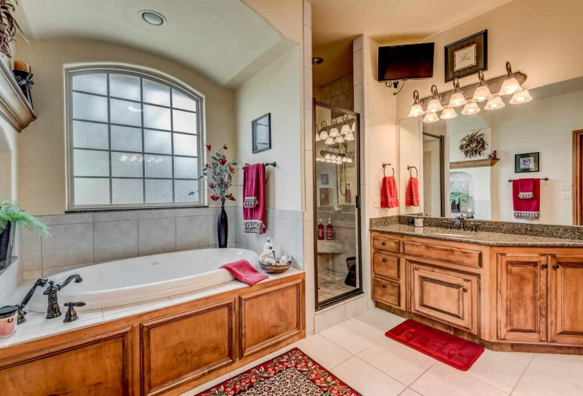 4 Bedrooms Bedrooms, ,3 BathroomsBathrooms,Residential,Single Family,Scissortail,2,131751