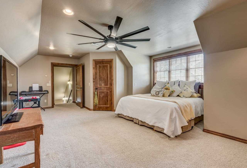 4 Bedrooms Bedrooms, ,3 BathroomsBathrooms,Residential,Single Family,Scissortail,2,131751
