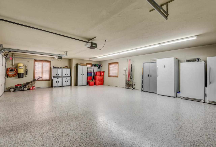 4 Bedrooms Bedrooms, ,3 BathroomsBathrooms,Residential,Single Family,Scissortail,2,131751