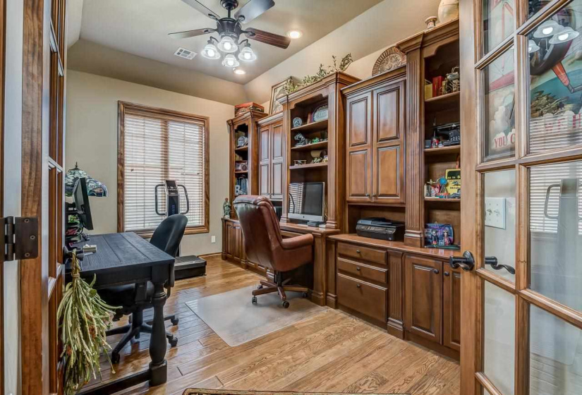 4 Bedrooms Bedrooms, ,3 BathroomsBathrooms,Residential,Single Family,Scissortail,2,131751