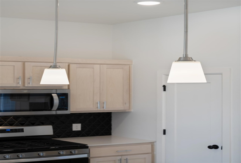 3 Bedrooms Bedrooms, ,2 BathroomsBathrooms,Residential,Single Family,Bowling,1,131760