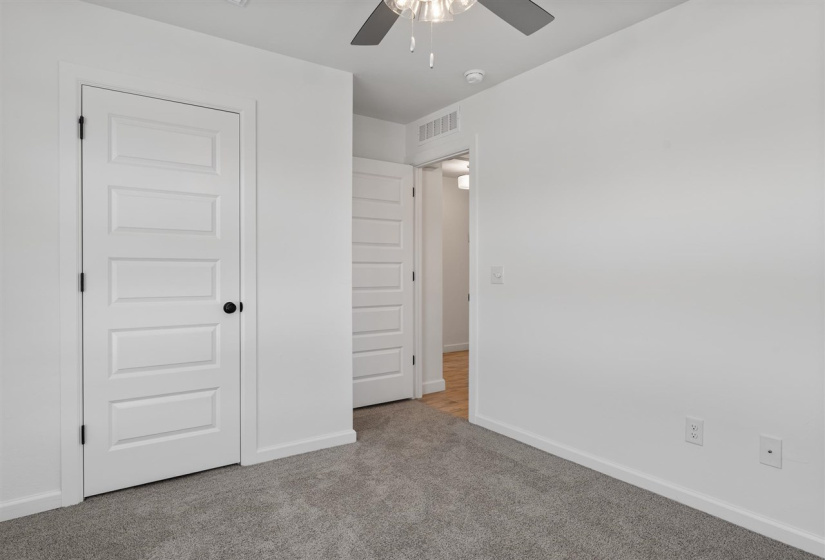 3 Bedrooms Bedrooms, ,2 BathroomsBathrooms,Residential,Single Family,Bowling,1,131761
