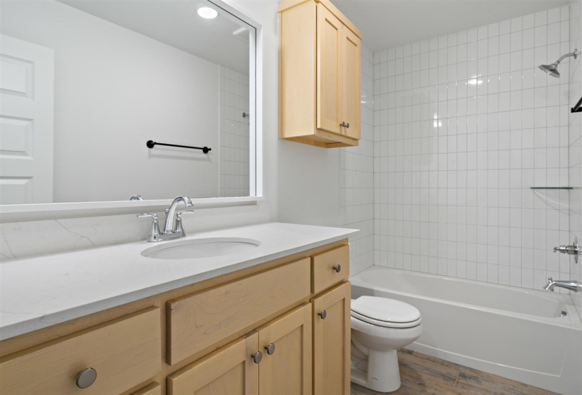 3 Bedrooms Bedrooms, ,2 BathroomsBathrooms,Residential,Single Family,Bowling,1,131761