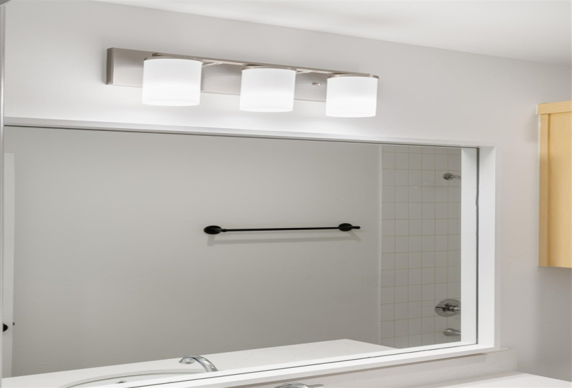 3 Bedrooms Bedrooms, ,2 BathroomsBathrooms,Residential,Single Family,Bowling,1,131761