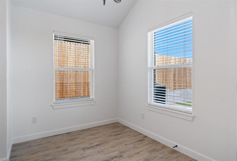 3 Bedrooms Bedrooms, ,2 BathroomsBathrooms,Residential,Single Family,Bowling,1,131761