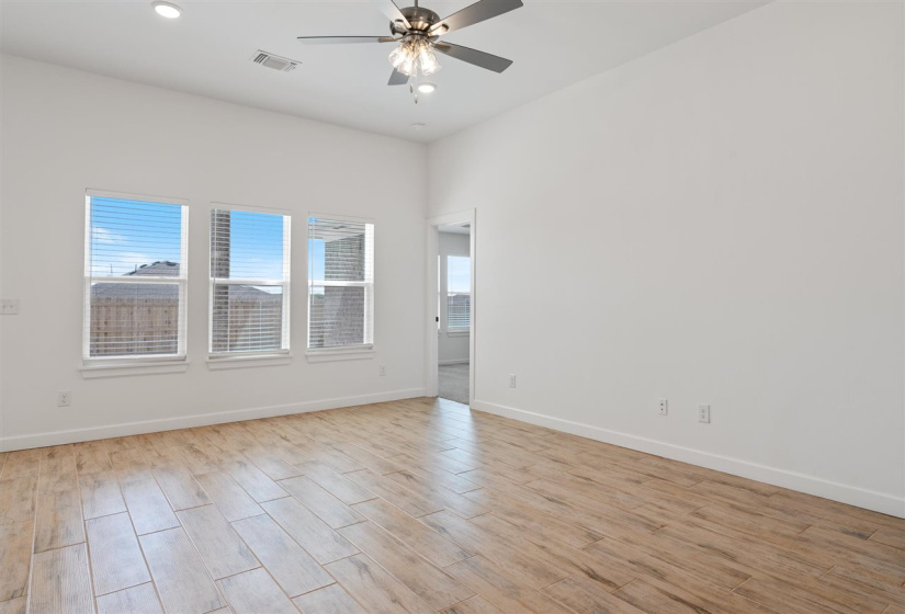 3 Bedrooms Bedrooms, ,2 BathroomsBathrooms,Residential,Single Family,Bowling,1,131761