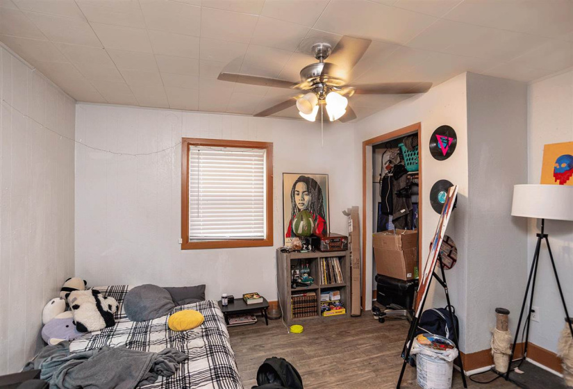 6 BathroomsBathrooms,Multi-family,Other,Lowry,1,131771