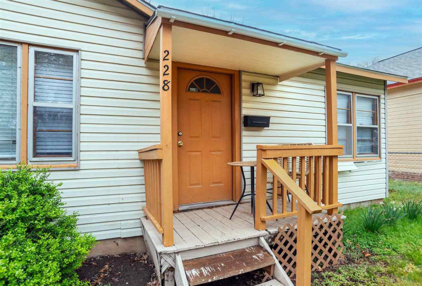 6 BathroomsBathrooms,Multi-family,Other,Lowry,1,131771
