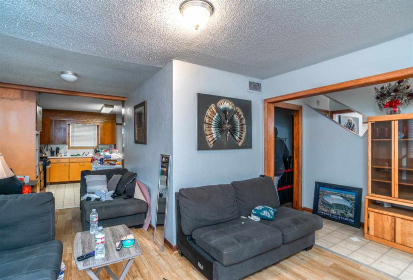 6 BathroomsBathrooms,Multi-family,Other,Lowry,1,131771