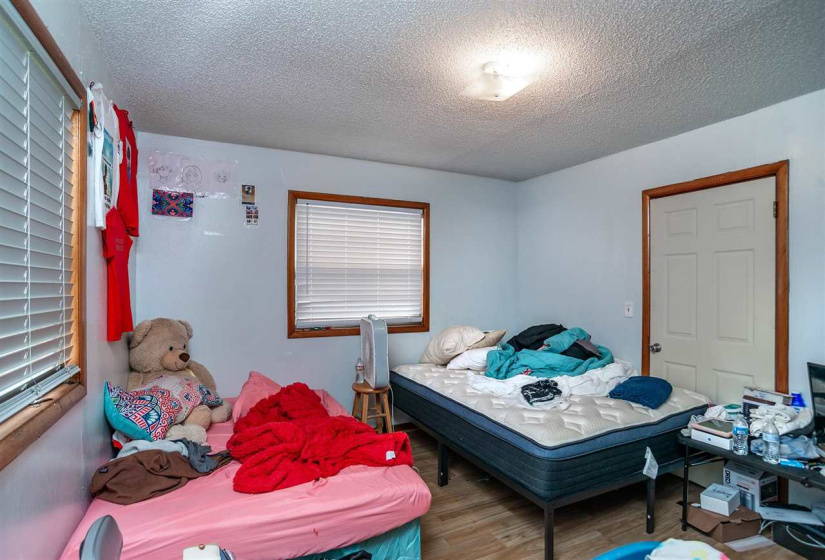 6 BathroomsBathrooms,Multi-family,Other,Lowry,1,131771