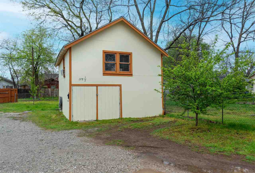 6 BathroomsBathrooms,Multi-family,Other,Lowry,1,131771