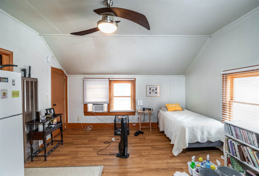 6 BathroomsBathrooms,Multi-family,Other,Lowry,1,131771