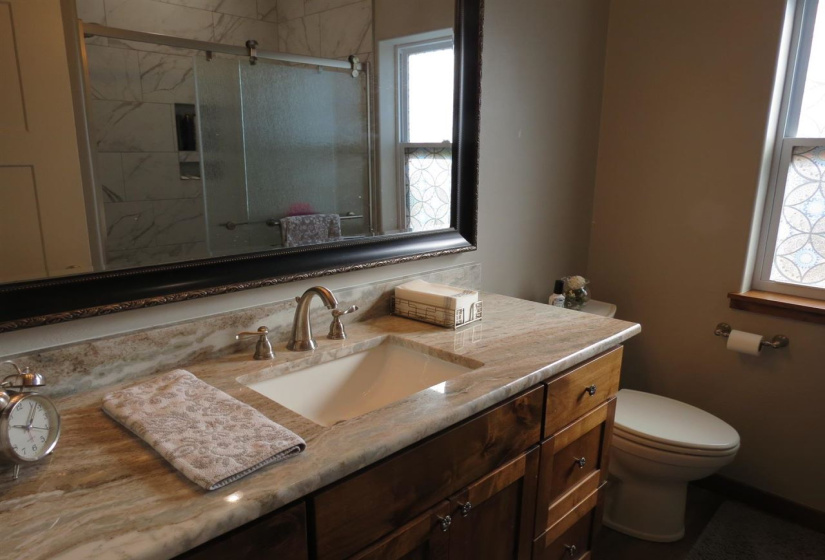 3 Bedrooms Bedrooms, ,2 BathroomsBathrooms,Residential,Single Family,Churchill Downs,1,131770