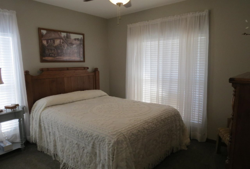 3 Bedrooms Bedrooms, ,2 BathroomsBathrooms,Residential,Single Family,Churchill Downs,1,131770