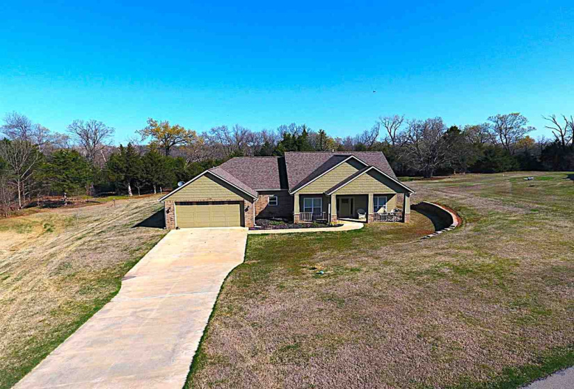 3 Bedrooms Bedrooms, ,2 BathroomsBathrooms,Residential,Single Family,Churchill Downs,1,131770