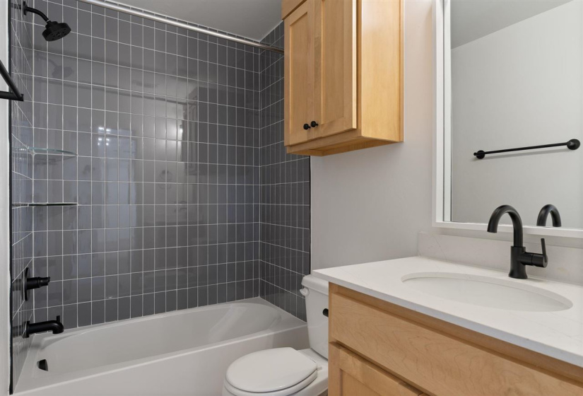 4 Bedrooms Bedrooms, ,2 BathroomsBathrooms,Residential,Single Family,Bowling,1,131775