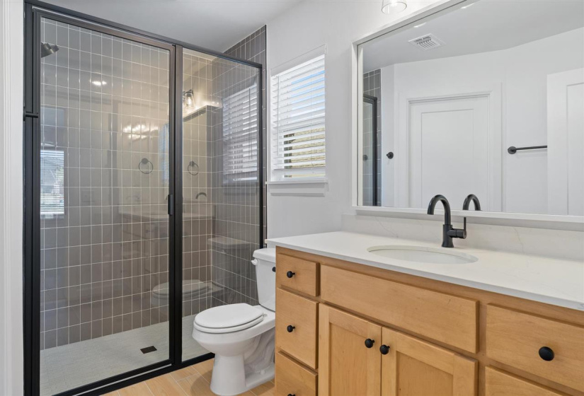 4 Bedrooms Bedrooms, ,2 BathroomsBathrooms,Residential,Single Family,Bowling,1,131775