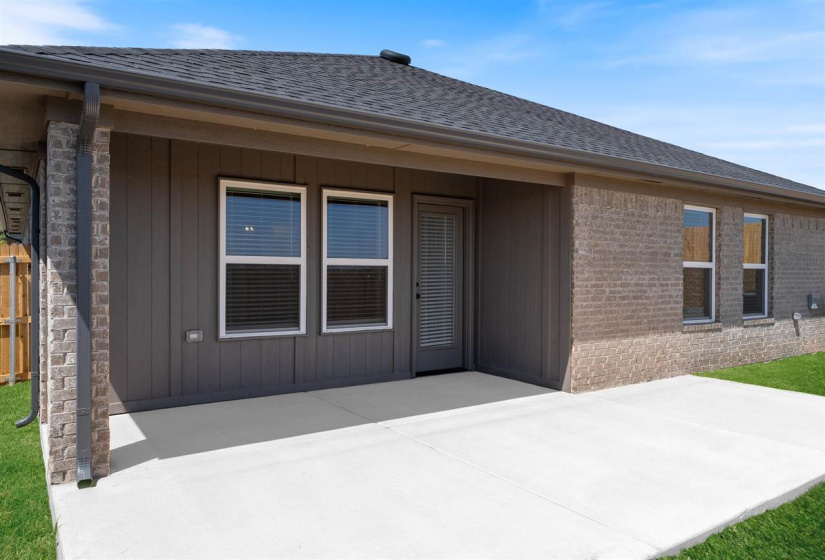 4 Bedrooms Bedrooms, ,2 BathroomsBathrooms,Residential,Single Family,Bowling,1,131775