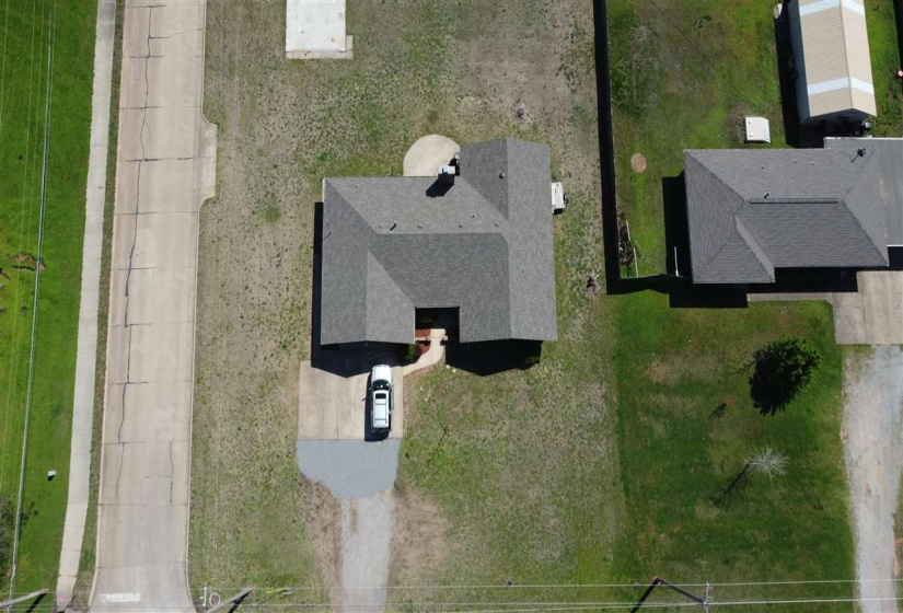 5 Bedrooms Bedrooms, ,2 BathroomsBathrooms,Residential,Single Family,Jardot,1,131780