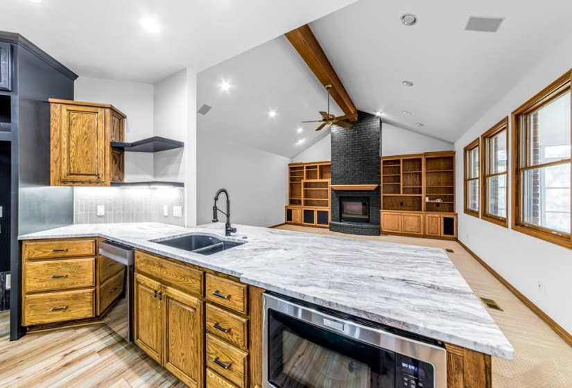 4 Bedrooms Bedrooms, ,3 BathroomsBathrooms,Residential,Single Family,Deer Crossing,1.5,131787