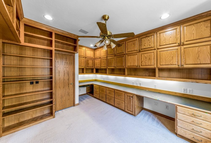 4 Bedrooms Bedrooms, ,3 BathroomsBathrooms,Residential,Single Family,Deer Crossing,1.5,131787
