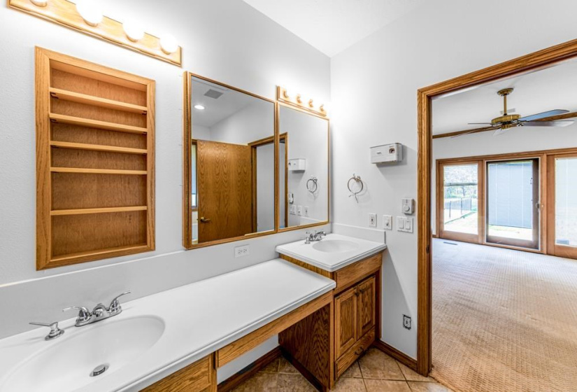 4 Bedrooms Bedrooms, ,3 BathroomsBathrooms,Residential,Single Family,Deer Crossing,1.5,131787