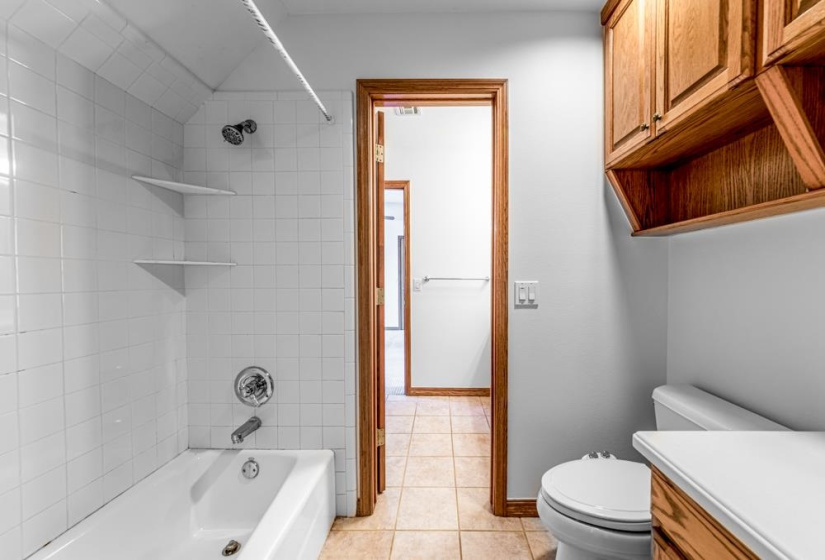 4 Bedrooms Bedrooms, ,3 BathroomsBathrooms,Residential,Single Family,Deer Crossing,1.5,131787
