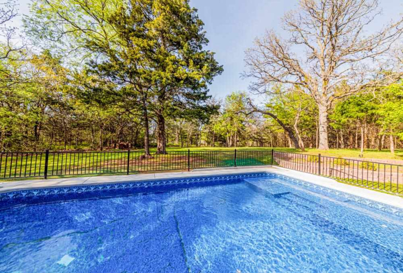 4 Bedrooms Bedrooms, ,3 BathroomsBathrooms,Residential,Single Family,Deer Crossing,1.5,131787