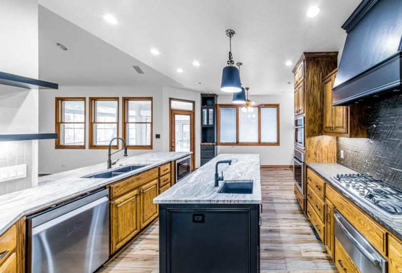 4 Bedrooms Bedrooms, ,3 BathroomsBathrooms,Residential,Single Family,Deer Crossing,1.5,131787