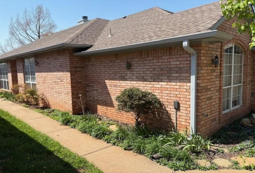 3 Bedrooms Bedrooms, ,2 BathroomsBathrooms,Residential,Single Family,Windsor,1,131788