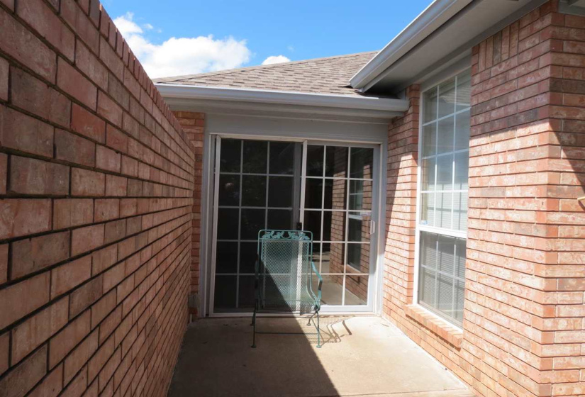 3 Bedrooms Bedrooms, ,2 BathroomsBathrooms,Residential,Single Family,Windsor,1,131788