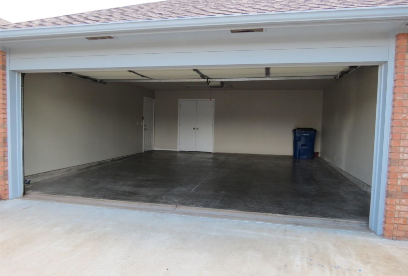 3 Bedrooms Bedrooms, ,2 BathroomsBathrooms,Residential,Single Family,Windsor,1,131788