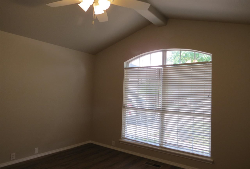 3 Bedrooms Bedrooms, ,2 BathroomsBathrooms,Residential,Single Family,Windsor,1,131788