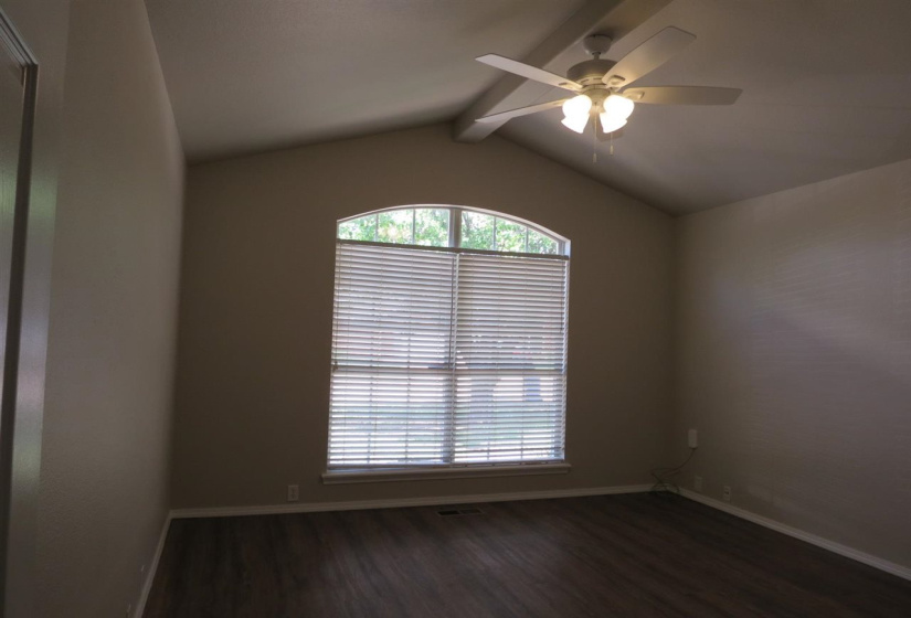 3 Bedrooms Bedrooms, ,2 BathroomsBathrooms,Residential,Single Family,Windsor,1,131788