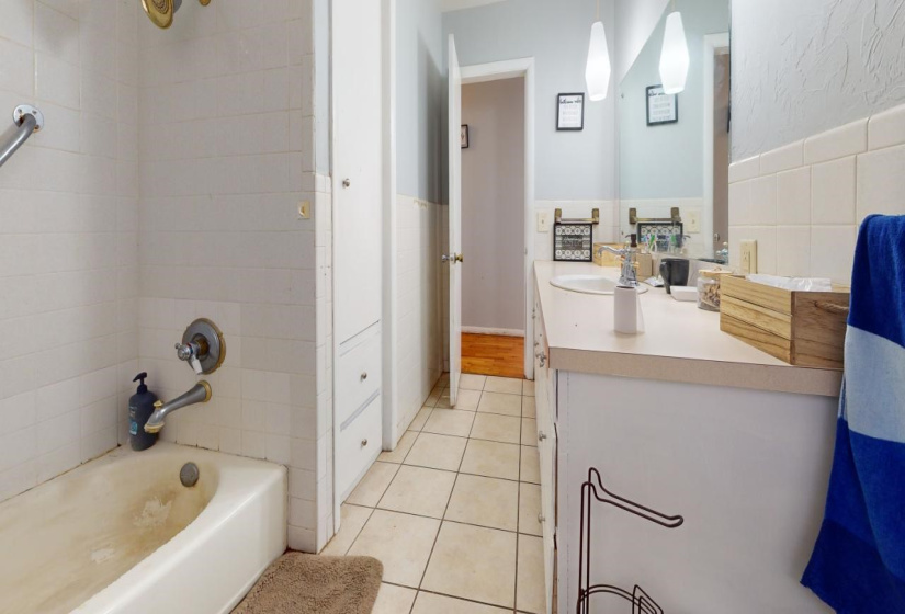3 Bedrooms Bedrooms, ,2 BathroomsBathrooms,Residential,Single Family,Cedar,1,131790