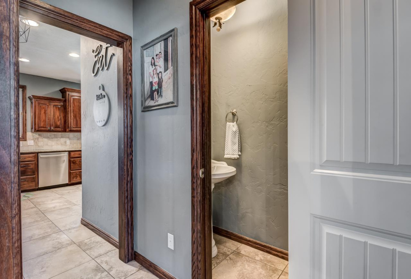 4 Bedrooms Bedrooms, ,2 BathroomsBathrooms,Residential,Single Family,Fountain View,1.5,131798