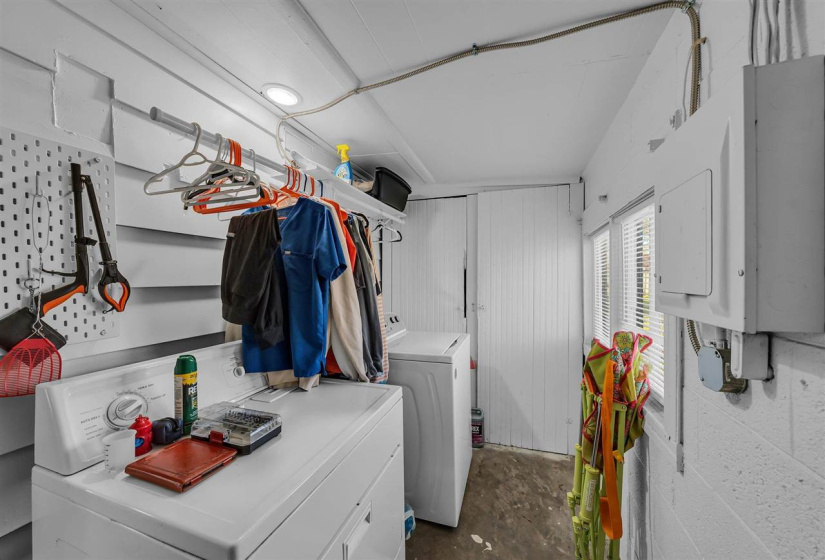 2 Bedrooms Bedrooms, ,1 BathroomBathrooms,Residential,Single Family,Perkins,1,131800