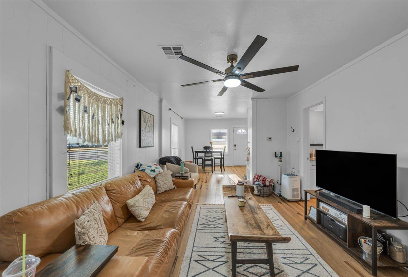 2 Bedrooms Bedrooms, ,1 BathroomBathrooms,Residential,Single Family,Perkins,1,131800