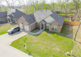 3 Bedrooms Bedrooms, ,2 BathroomsBathrooms,Residential,Single Family,Oakcrest,1,131802
