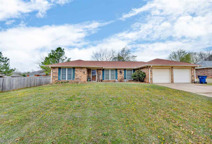 4 Bedrooms Bedrooms, ,2 BathroomsBathrooms,Residential,Single Family,Mansfield,1,131804