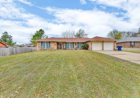 4 Bedrooms Bedrooms, ,2 BathroomsBathrooms,Residential,Single Family,Mansfield,1,131804