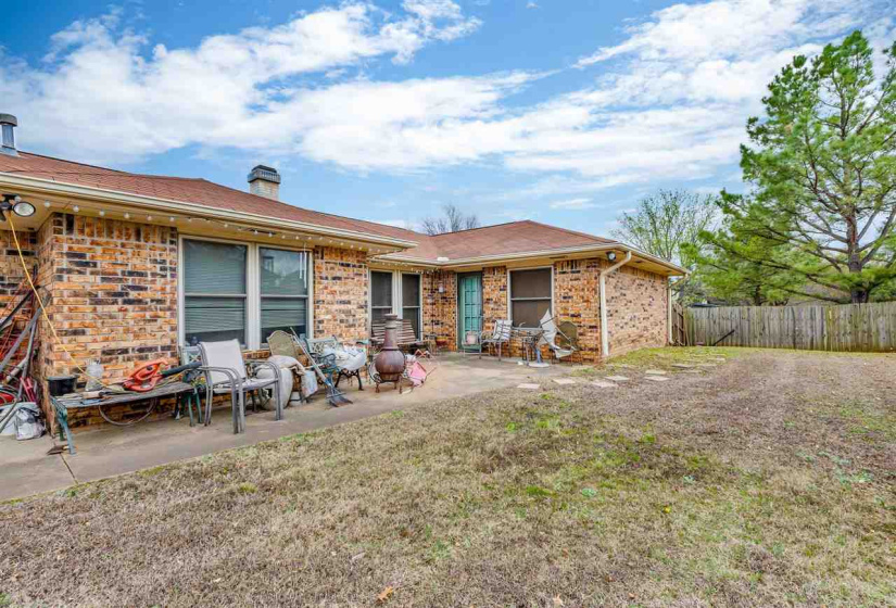 4 Bedrooms Bedrooms, ,2 BathroomsBathrooms,Residential,Single Family,Mansfield,1,131804